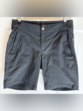Athleta Size 8 Gray Trekkie Shorts Bermuda